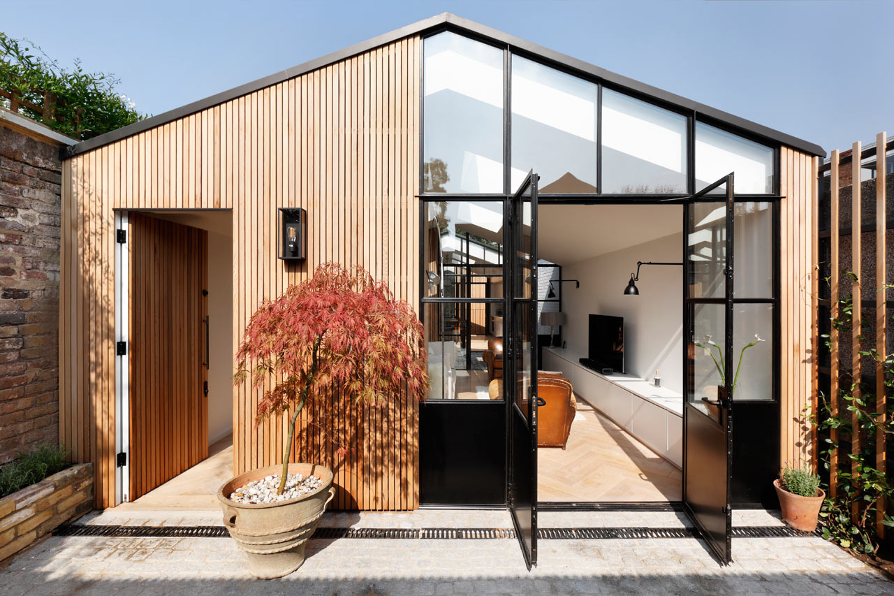 Courtyard-House-DeRoseeSaArchitects-1